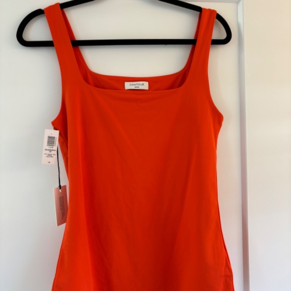 2 for 1 - Connection Blouse  Medium NWT and Aritzia Contour top L NWT - Picture 5 of 6